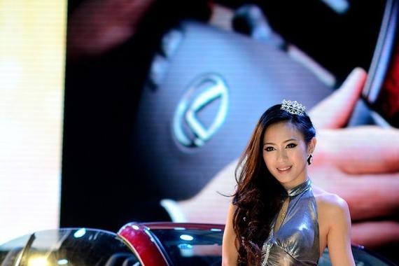 让客户心甘情愿掏钱就得让他（她）爽