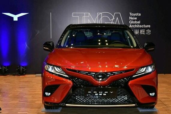 日系车之争！凯美瑞能否吊打雅阁？