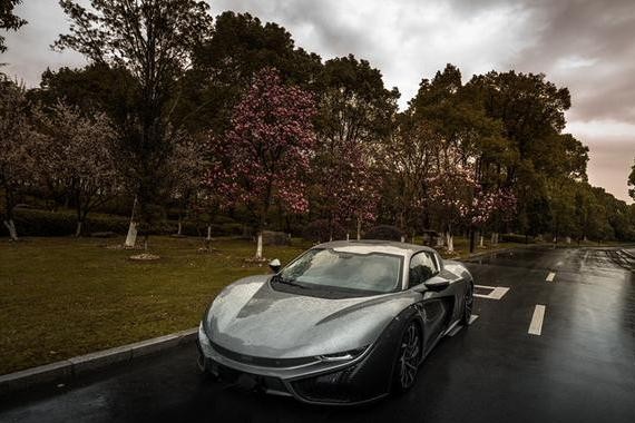 为了证明自己不是PPT造车，这新汽车品牌用天价超跑路试开始铺路