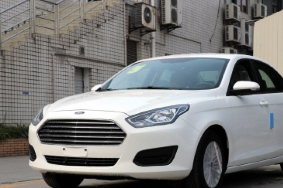 难怪可以月销3万辆，这几款合资三厢车顶配10万元可包牌落地