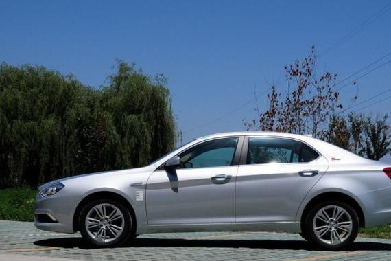 这国产车只卖了1年，萨博底盘204马力，卖12万路上难看到