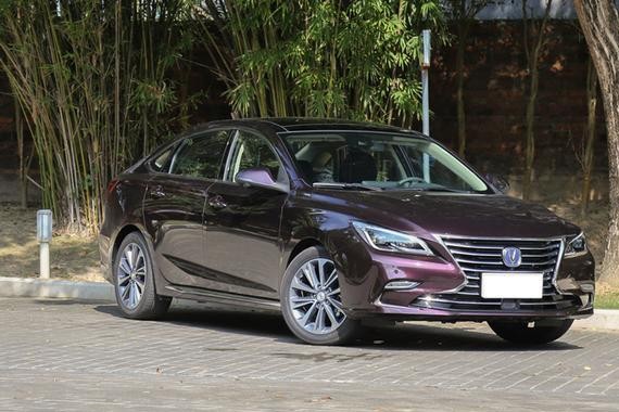 这国产B级车号称致敬帕萨特，凯美瑞，天籁，雅阁，君威