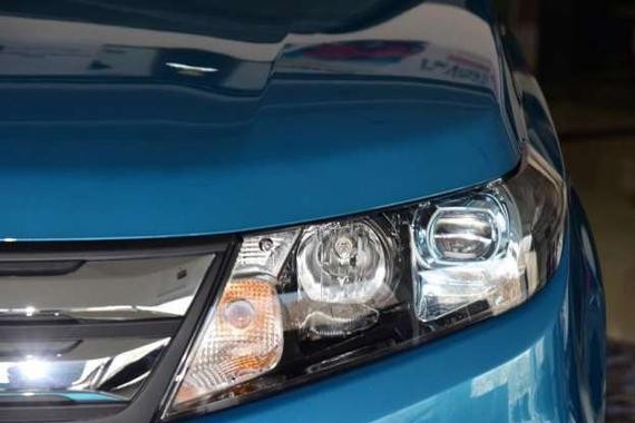 油耗5.6L, 全时四驱，售10万，销量不到宝骏510的一个零头！