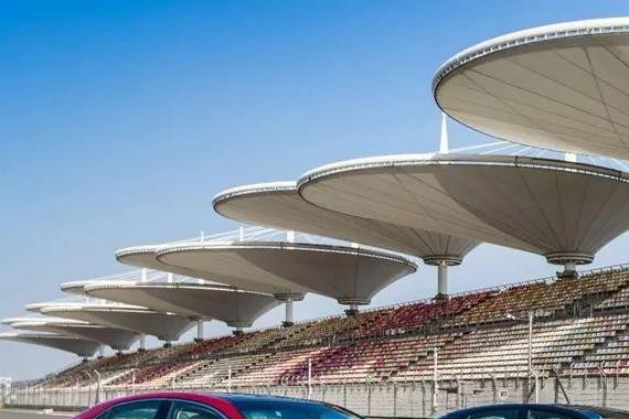 连试了三个版本的凯美瑞，我想说这一次丰田真的太拼了