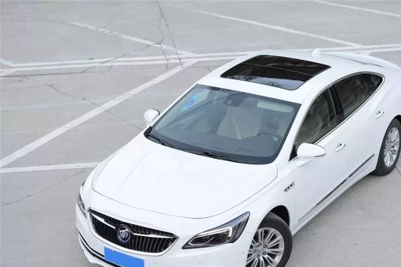 这辆美系车有点意思 满箱油能跑800公里？