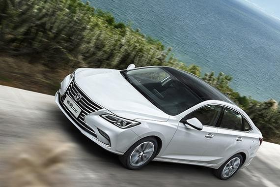 智慧与美貌并存 新年购车第一抢睿骋CC