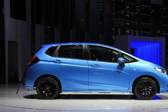 广汽本田新款飞度1月11日上市 更加动感