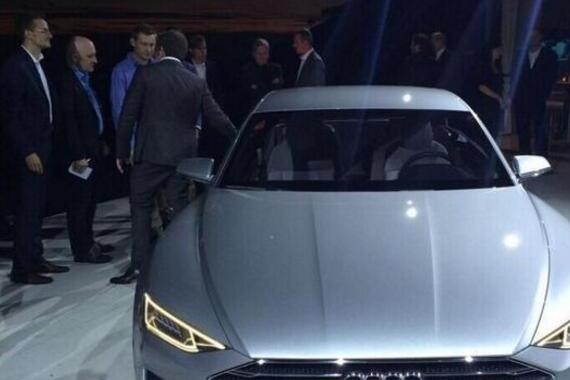 奥迪A9来了，奔驰S级慌了，众泰已默默备好皮尺了！