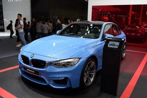 宝马出新车，3系的外观5.0L野马的性能，卖了8年卖不下去
