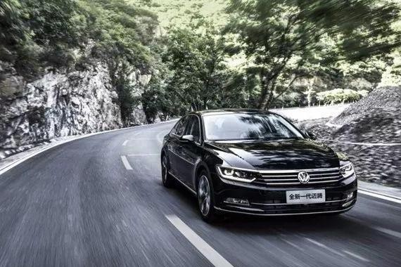 用实力说话 25万上下的中型轿车 我只推荐这三款