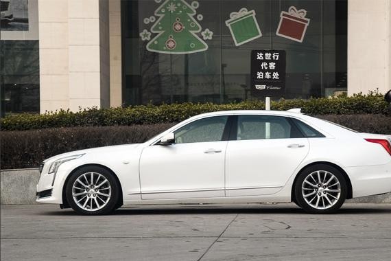 最悲情的豪华品牌轿车，拼了老命降价，只为抢宝马5系的一口饭吃