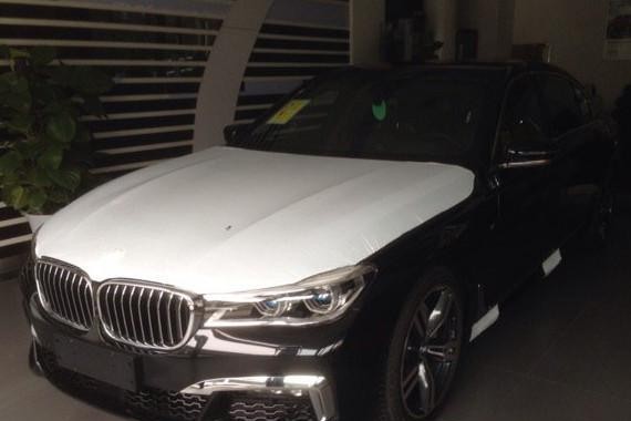 西安小伙花137万买辆宝马740，豪华M套件航空座椅真心奢华