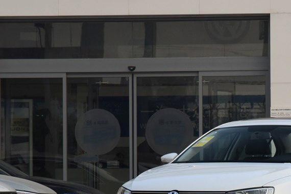 这车气质比朗逸更高, 现在乞丐版还降4.5万, 关键还很省油