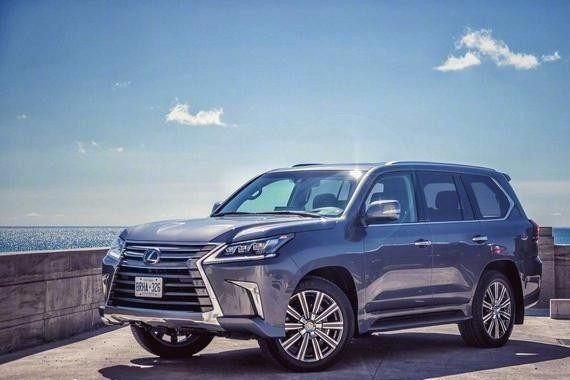 这款日系车比揽胜帅气，加价都提不到车，实力吊打汉兰达