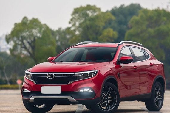 奔驰被国产黑的最惨一次！换了车标就是