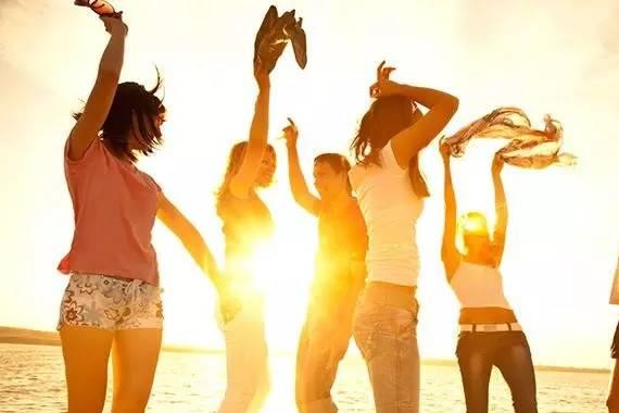 售价6万元？众泰E200成最适合年轻人的代步工具