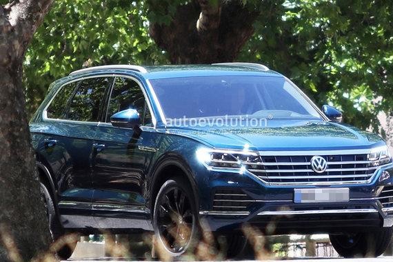 大众全新途锐即将亮相 前脸略有变化 但这明明是一辆途观L啊！