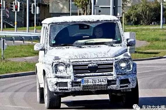 全新奔驰大肌霸来了 不变的“方盒子” 内容却是大变化