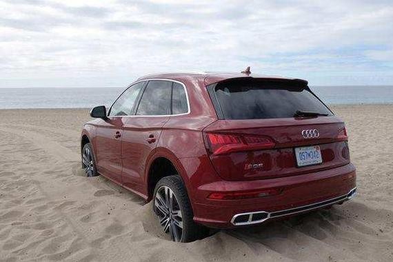 2018年奥迪Q5 vs 2018奥迪SQ对比分析，车友表示：引擎是硬伤！