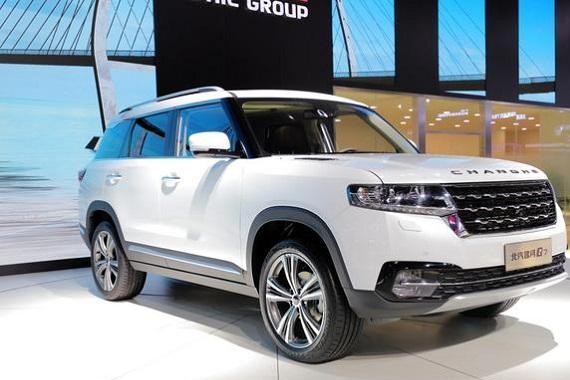 这7座SUV比缤智漂亮多了，有倒车雷达、座椅加热，或仅售不到10万