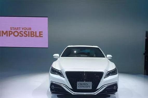 性感的嘴唇！全新一代皇冠，即将长成这个样子！