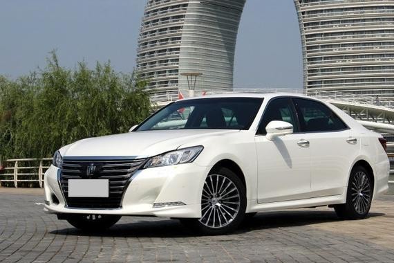 跟奥迪平起平坐，原价40万的车25万低价卖，气的日本人想哭！