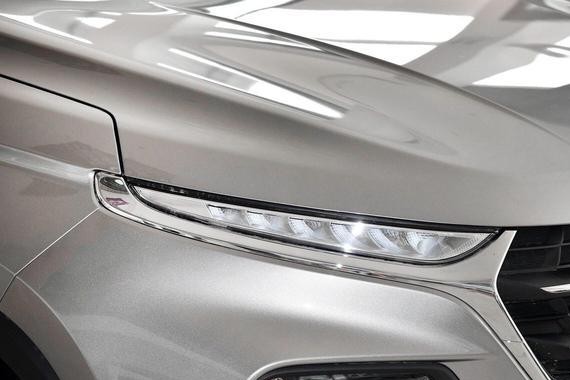 新一代车王诞生？顶配不足八万还带旋钮换挡，一天售出千台