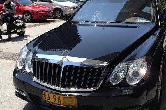 中国三大首富的车，老干妈车一出差距就出来了！