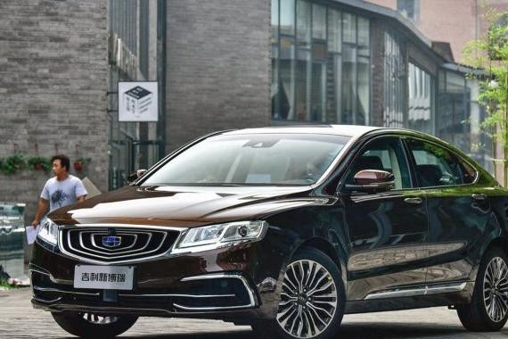 吉利博瑞改款亮相，配置增强，售价11.98-17.98万