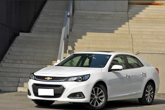 百年合资中型车，隔音用料达30万级，无奈车标太丑，比速腾还便宜