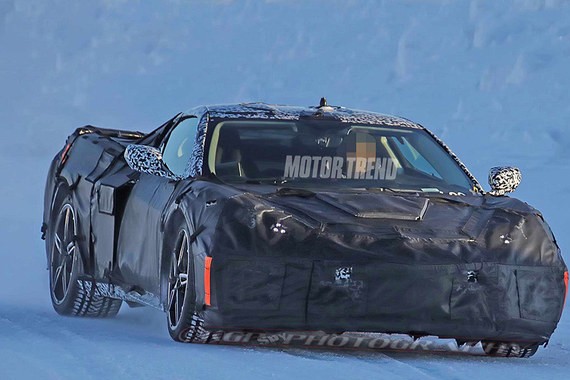 科尔维特C8路试谍照 配备双后刹车卡钳