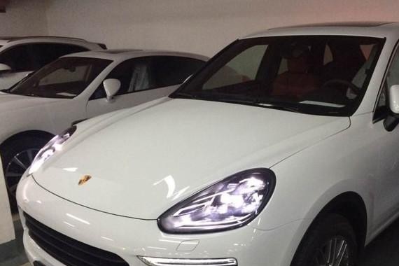 江苏车友花127万提保时捷卡宴: 选配价格超三十万, 钥匙太抢眼