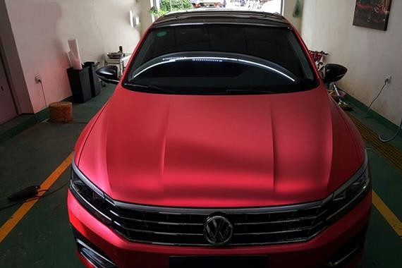 大众帕萨特车身改色亚光电镀红汽车贴膜效果图