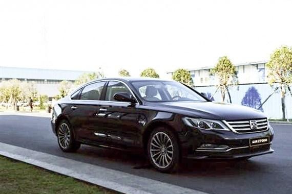 众泰Z700H实车亮相 旋钮换挡 /成都车展上市