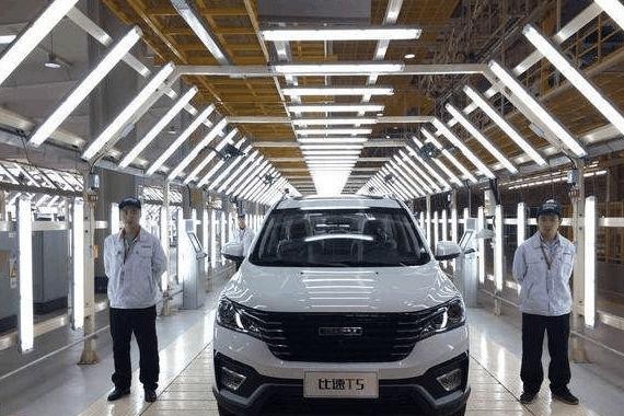 还没买车的就偷着笑吧，这款七座SUV即将上市，现车仅售7万！