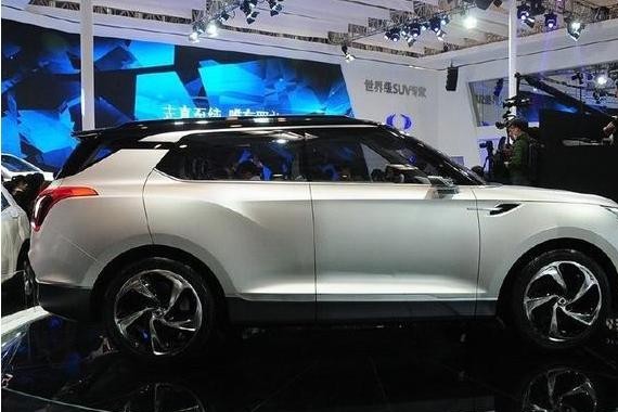 七座还买汉兰达？这韩系七座才14万，外观霸气不输卡宴，比肩路虎