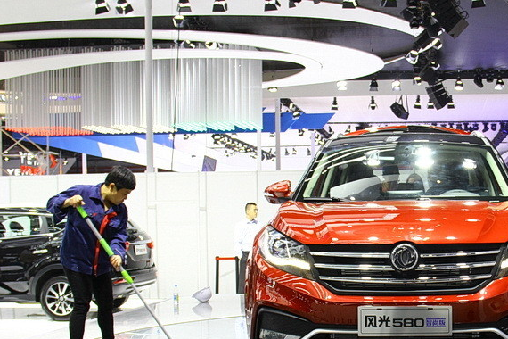 1.5T配CVT，带尾门感应配全景天窗，卖7万销量碾压长安传祺！