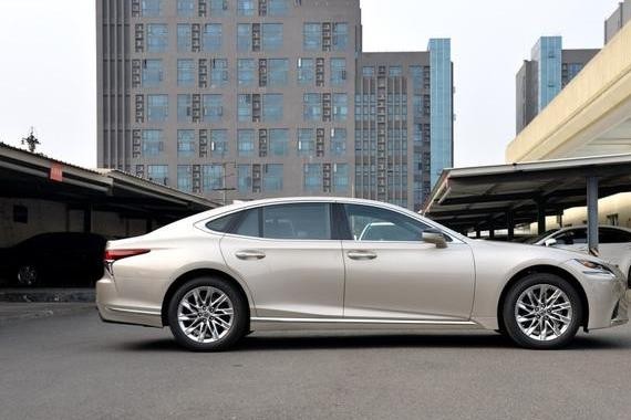 9年后再度入华，自降60万元，再度挑战奔驰S级，比宝马奥迪胆肥