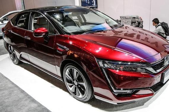 本田黑科技巅峰之作，比雅阁帅气十倍，不用烧油不用充电