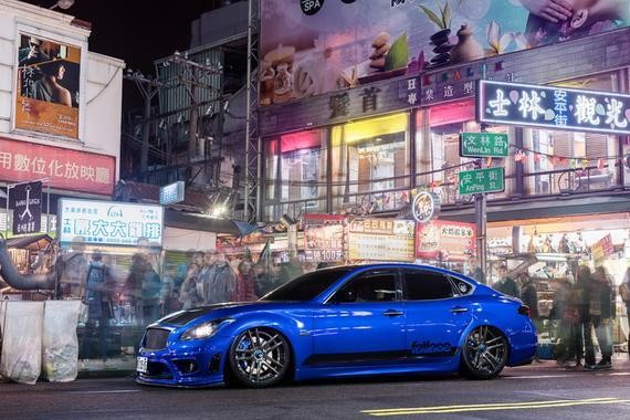 摆出架势 英菲尼迪M35变身后让你更有范