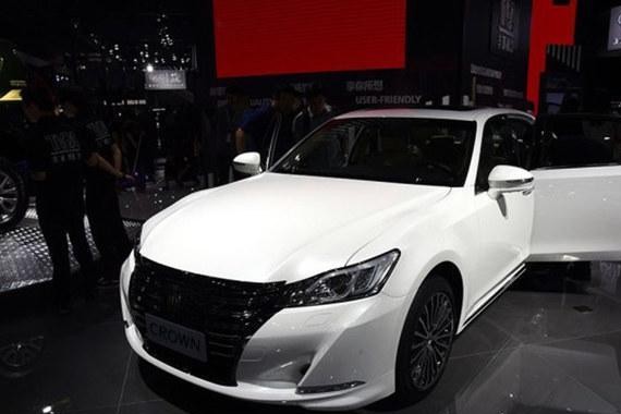 2017广州车展 一汽丰田新款皇冠