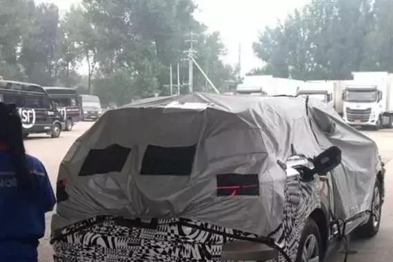 全新一代途锐开始国内路试，2017年底或将以超爆价拥抱你！