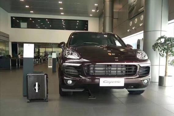 第三代保时捷Cayenne，认真起来，连轮胎都不放过！Ready go?