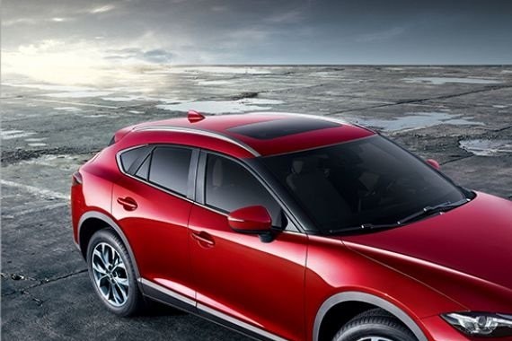 当你还在犹豫买轿车还是买SUV时，有人已经对它下手了