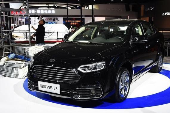 4米7车身，7万，比蒙迪欧骚气，分时四驱一键启动，还买啥迈腾