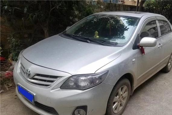 当初不知道买什么车好，最后还是选择丰田卡罗拉，结果证明是对的