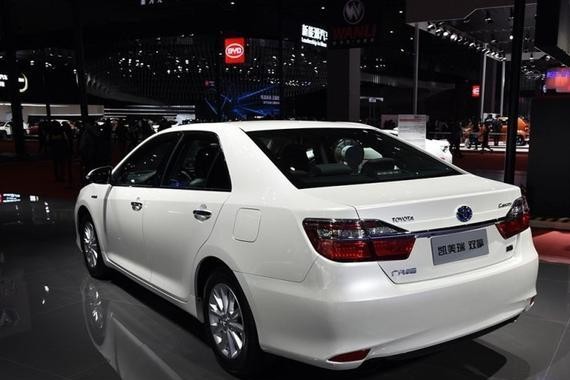 2017上海车展 丰田凯美瑞双擎 外观说好的海外版呢？