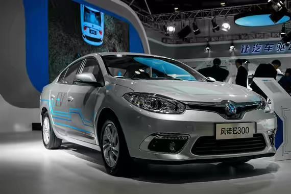 东风雷诺国产电动车-风诺E300，续航310km/2018年5月份上市