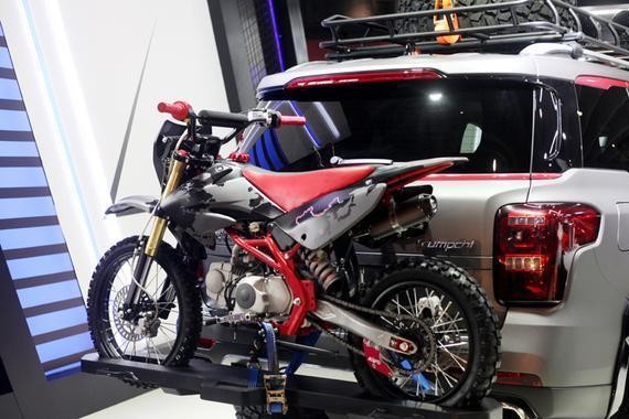 传祺特殊版GS8现身，颜值完爆汉兰达！国内最帅没有之一