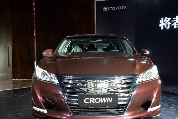 一个价格能买到BBA的只有皇冠了吧，新款皇冠直接使用2.0T